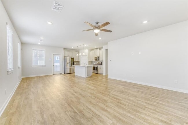 Building Photo - 315 Garner Dr