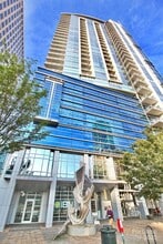 Building Photo - 333 W Trade St