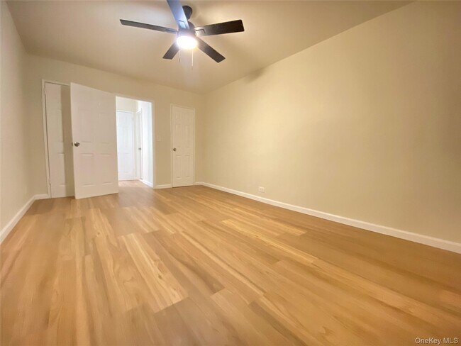 Foto del edificio - 172-70 Highland Ave