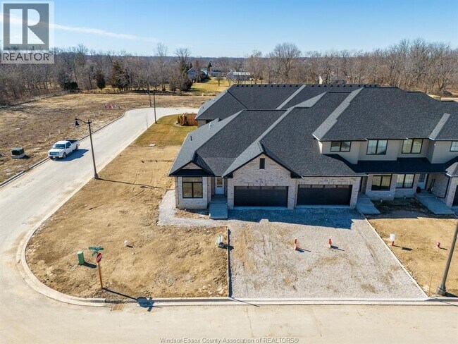 Building Photo - 715 Elliot Pt Rd