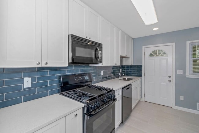 Photo - 2019 Knight Ct SE House
