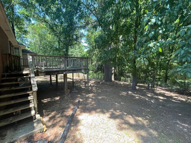 Foto del edificio - ** 3 Bed 2 Bath located off McQueen Smith ...