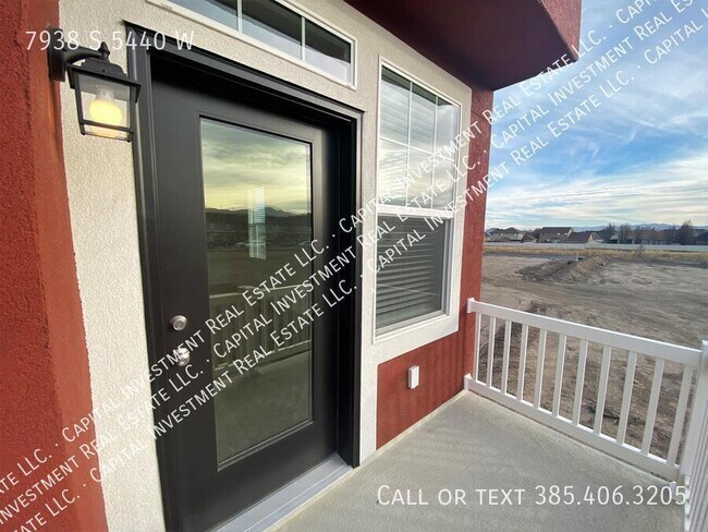 Building Photo - 7938 S 5440 W