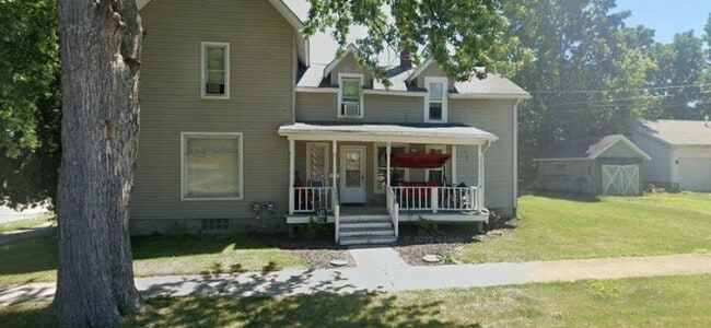 Building Photo - 211 W Higham St