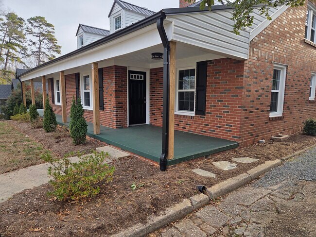 Foto del edificio - 415 Ford St