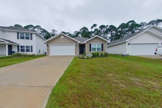 Building Photo - 285 Monarch Ln