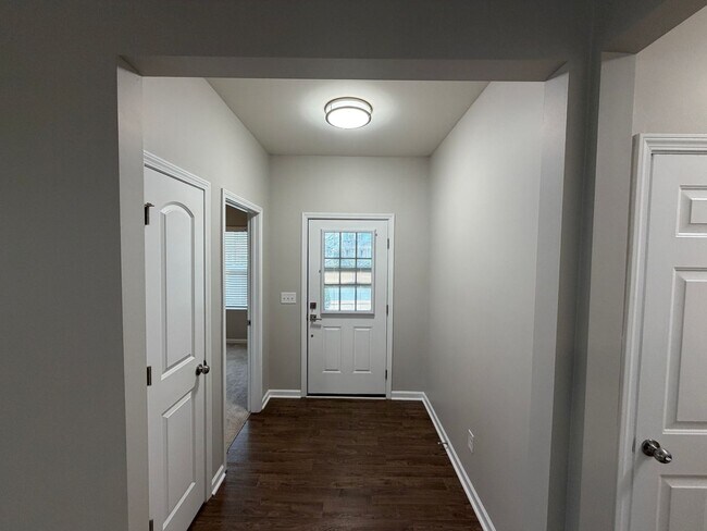 Foto del edificio - Troutman Area - 3 BR / 2 BA + Garage