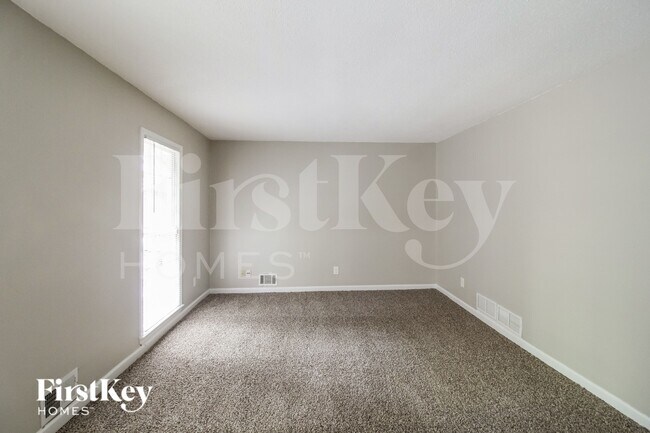 Building Photo - 4618 Forest Pl