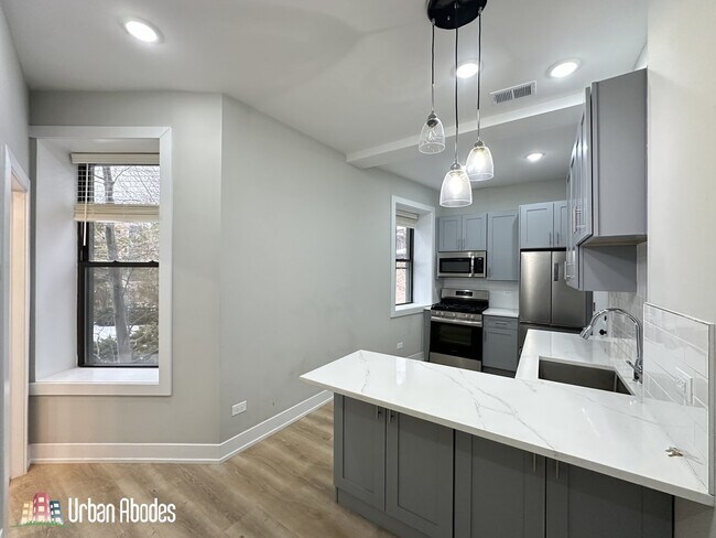 Foto del edificio - 445 W Belden Ave