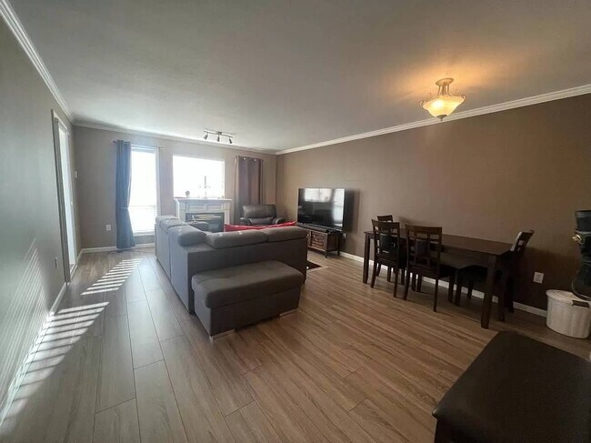 Photo du bâtiment - 33150 4 Av