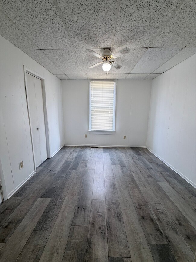 Foto del edificio - 116 W Woodland Ave