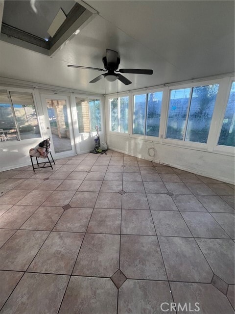 Building Photo - 16022 Wedgeworth Dr