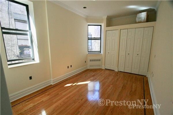 Building Photo - 362 Broome St