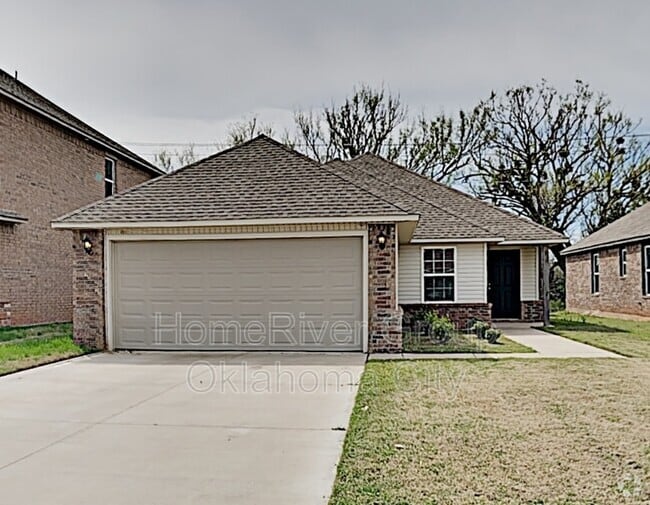 Building Photo - 9304 NW 70th St