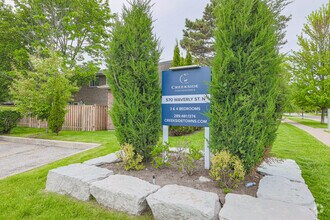 Building Photo - Creekside Townhomes