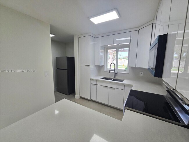 Foto del edificio - 8891 SW 36th St