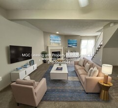 Building Photo - 1009 Garden Dr