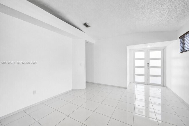 Building Photo - 7256 W 34th Ln