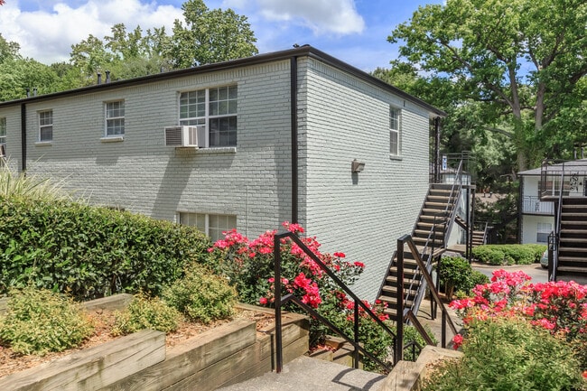 Building Photo - The Park at Peachtree Hills