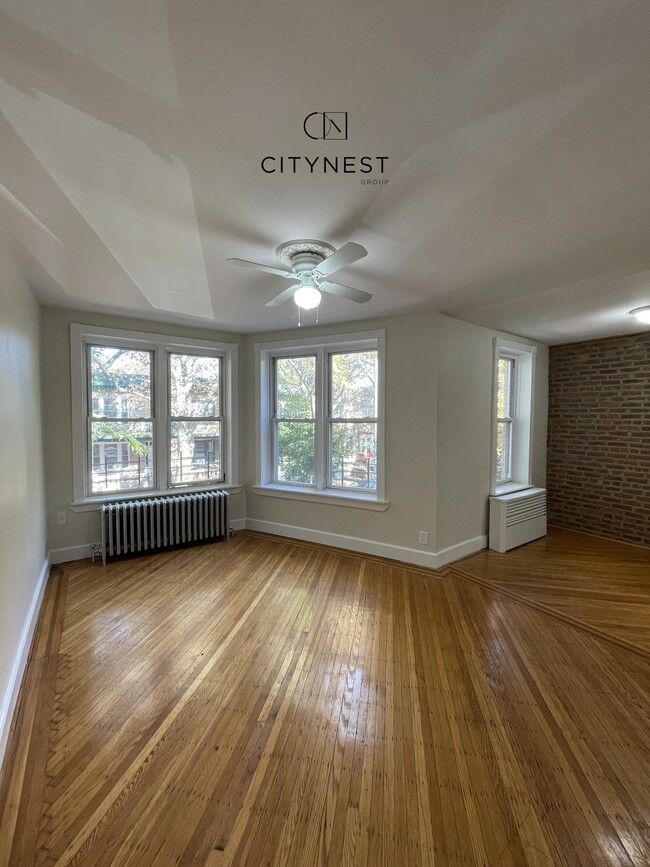 Building Photo - 416 76th St