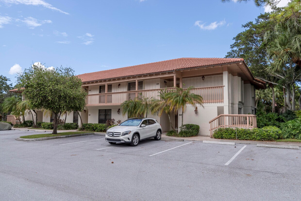 431 Bracken Wood Ln N, Palm Beach Gardens, FL 33418 Condo for Rent in