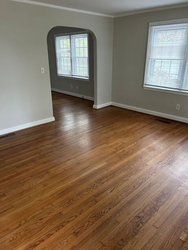 Foto del edificio - 3 Bedroom/ 2 Bath Home In High Point- Move In Special $500.00 off the 1st month with a 13 month l...