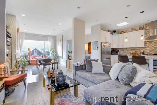 Building Photo - 3024 Market St