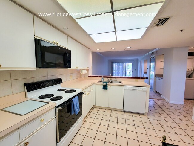 Foto del edificio - ANNUAL LEASE! SUPER CUTE 2 BEDROOM/2 BATH ...