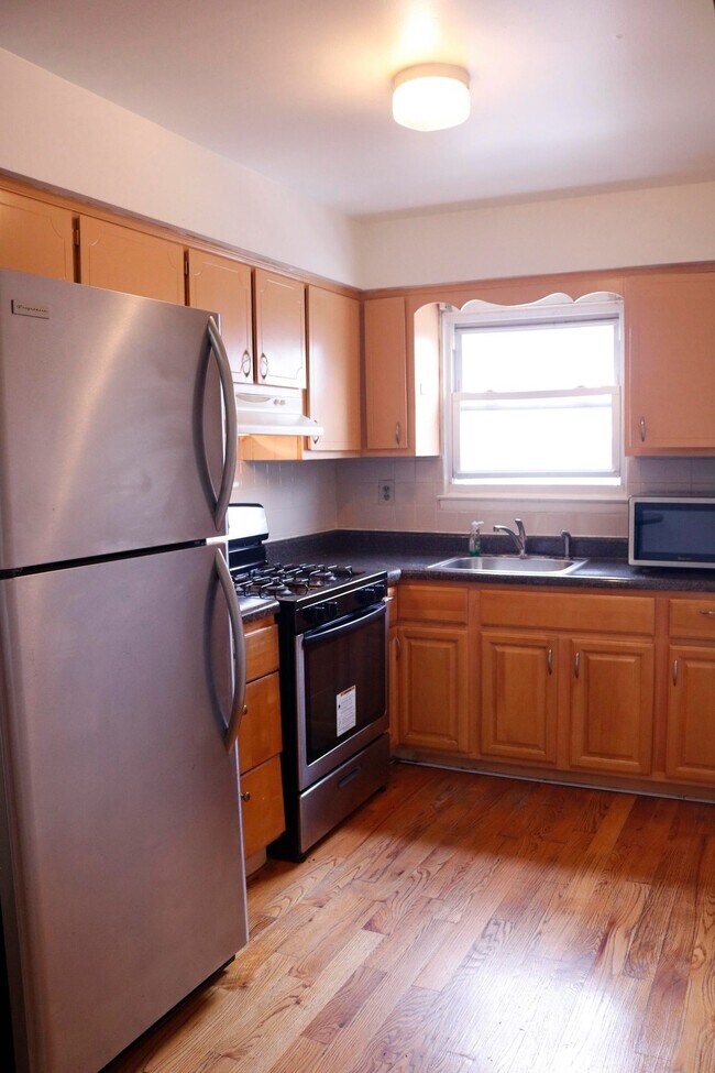 Kitchen - 24 Prospect St