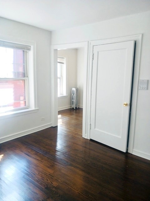 Building Photo - 1072 W Thorndale Ave