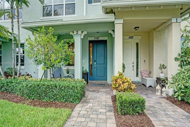 Building Photo - 5182 Eucalyptus Dr