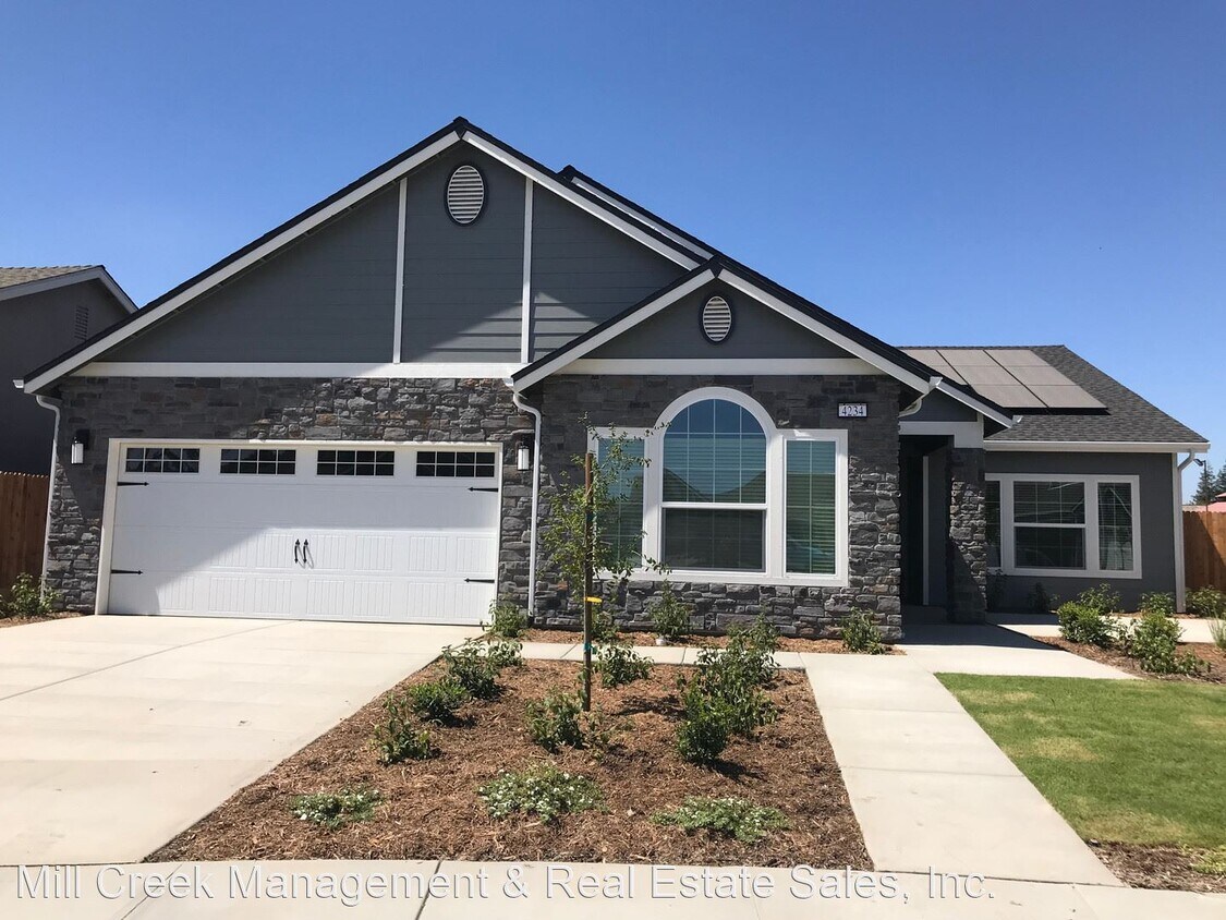 4 br, 3 bath House 4234 W. Modoc House Rental in Visalia, CA