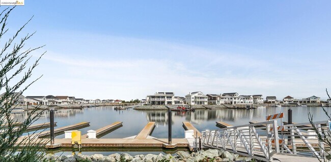 Foto del edificio - 838 Freeboard Ct