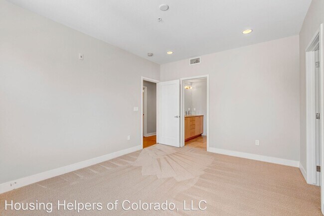 Building Photo - 2 br, 2 bath House - 360 S. Lafayette St. ...