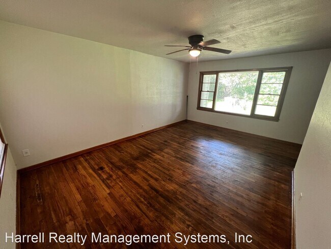 Building Photo - 3 br, 1.5 bath House - 2506 S. 26th Street
