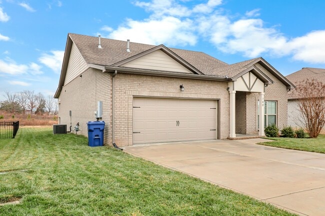 Building Photo - 740 Jersey Dr