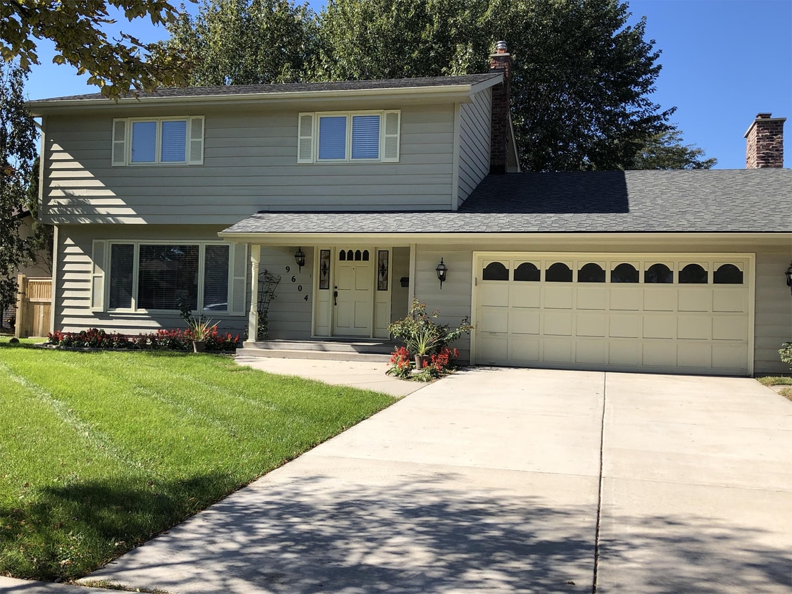 9604 Walnut Dr, Munster, IN 46321 House Rental in Munster, IN