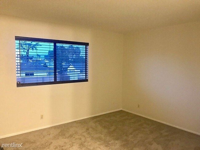 Foto del edificio - 11627 Coldbrook Ave