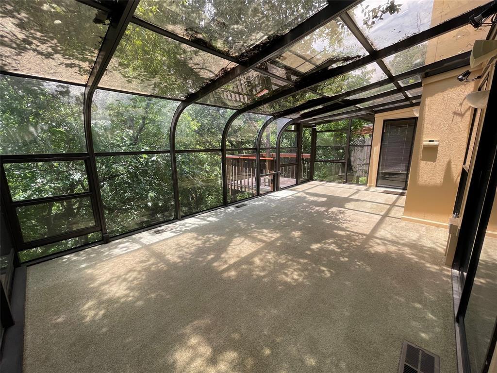 Foto principal - 6614 Hart Ln