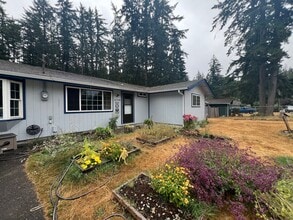 Building Photo - 11759 Gable Ave SW