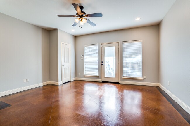 Foto del edificio - 2714 Merida Ave