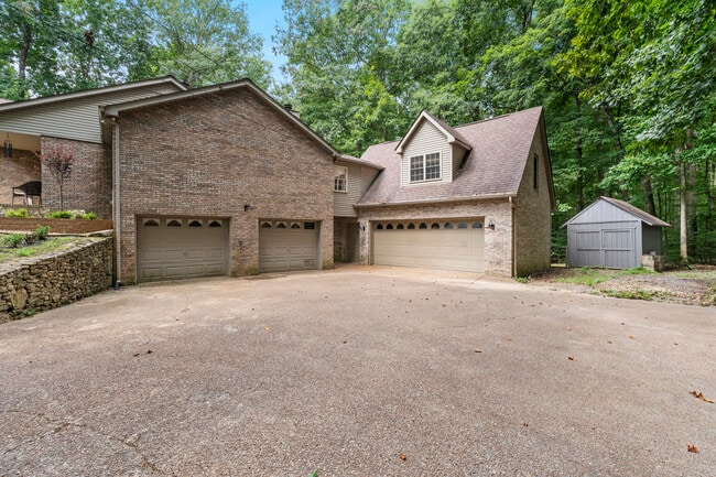 Garage and Shop - 1024 Steven Springs Ct