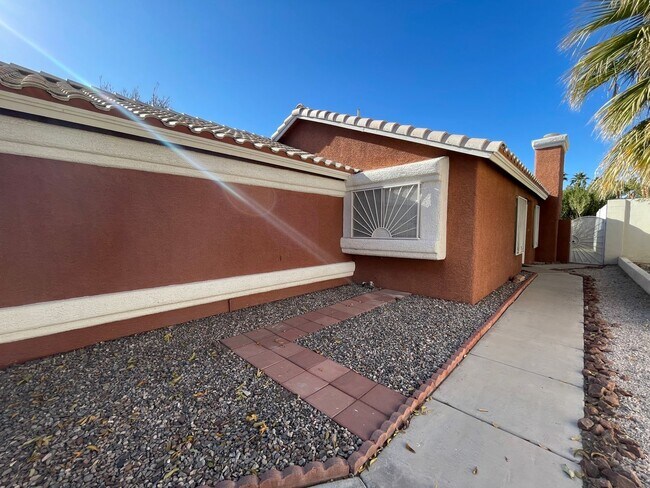 Building Photo - 1473 Cane Hill Dr