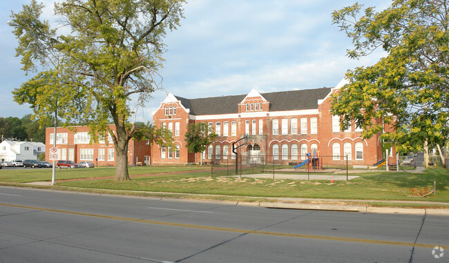 Building Photo - Mason School Apartment Homes