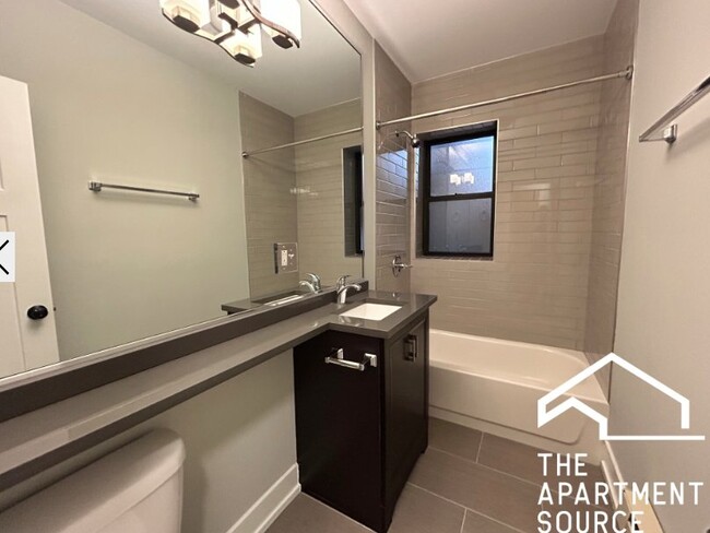 Photo - 711 W Brompton Ave Apartment