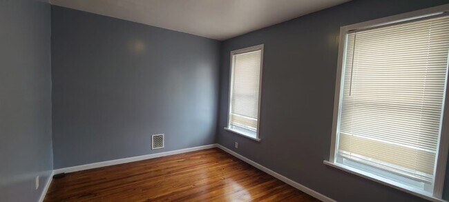 Foto del edificio - 2875 Harrison Ave