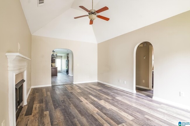 Building Photo - 568 Fox Run Cir