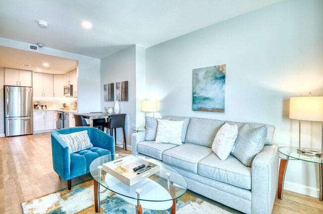 Building Photo - 1 Chestnut St