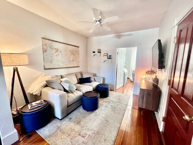 Foto del edificio - 9 Thacher Ct