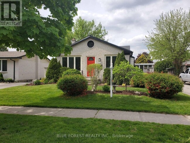 Building Photo - 1039 Osgoode Dr